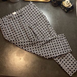 Patterned dress pants